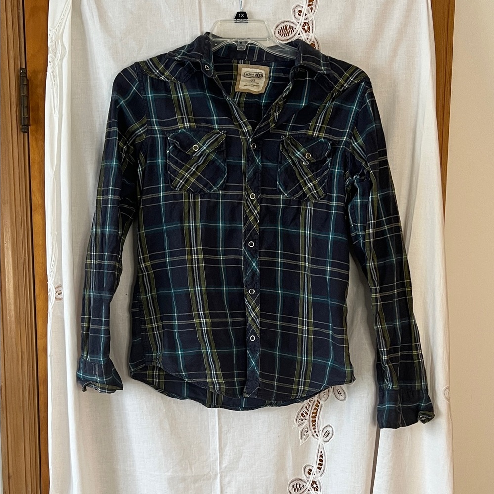 Women's Plaid Button-Up Shirt - Navy & Green